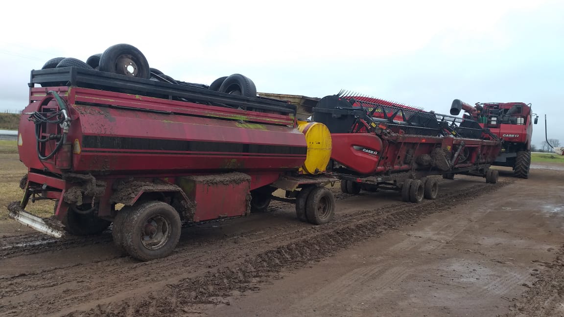 El Juzgado de Faltas informó que el 10 de septiembre se efectuó una infracción al propietario de tractor Case modelo 220, monotolva- casilla- generador de energía, por ocasionar rotura de camino rural en acceso a Los Ángeles, circulando con dichas maquinarias durante las lluvias registradas el día mencionado.