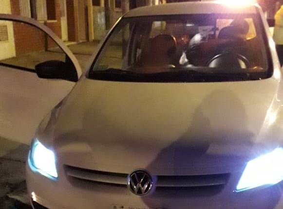 El cuerpo de inspectores pertenecientes a la Dirección de Tránsito y Control Urbano municipal, en forma conjunta con la Estación Policía Comunal Salto llevaron a cabo diferentes operativos tendientes a controlar el desarrollo de la nocturnidad en el ejido urbano de la ciudad.