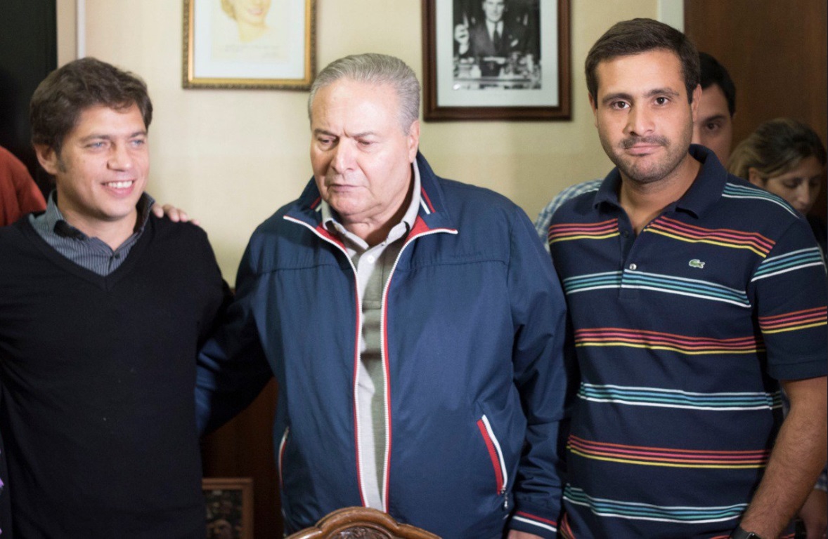 El intendente de Salto, Ricardo Alesandro, recibió este sábado la visita del exministro de Economía, Axel Kicillof, en el marco de una recorrida para afianzar el espacio político que conduce Cristina Fernández de Kirchner.