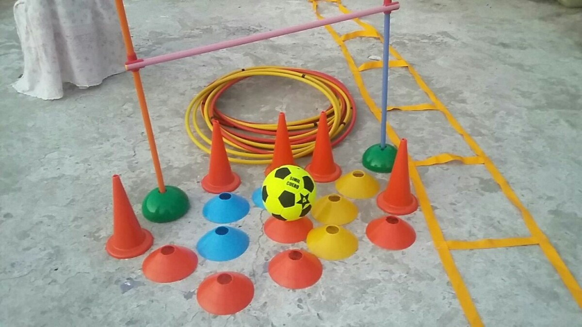 La Dirección Municipal de Deportes invita a profesores de Educación Física y a entrenadores e instructores de disciplinas deportivas, a participar de la jornada de capacitación programada para el día jueves 12 del corriente denominada “La Enseñanza de los Deportes”, a dictarse en el SUM del área de a cargo del profesor Héctor Vera.