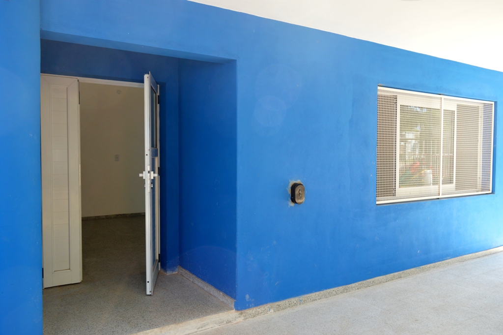 En la mañana del lunes 10 de diciembre, la directora de Educación, Cristina Patriarca, recorrió las obras realizadas en el Jardín Nº 906 “Francisco Latrubesse” en el marco del Programa Haciendo Escuelas.-