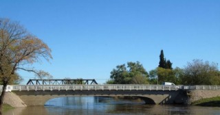 Puente Valentín Vergara: se retomarán los trabajos para concluir la obra