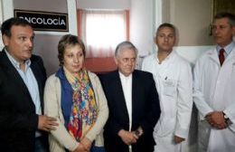 Olaeta inauguró sala de Oncología en el Hospital Santa Francisca Romana