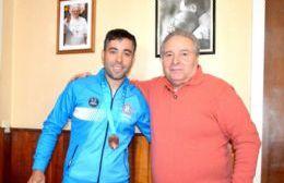 Alessandro recibió a Pablo Sanguineri, el bombero que participó de un certamen en Chile