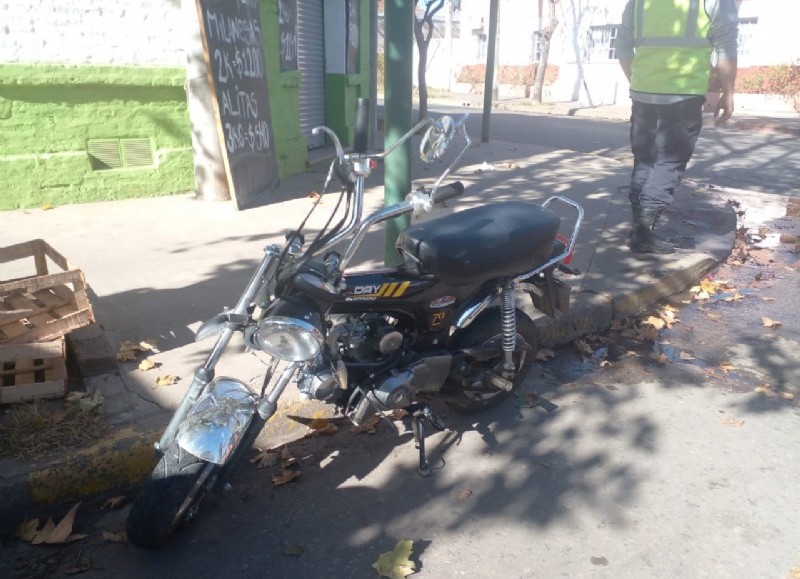 La colisión tuvo lugar en Defensa y Bernardino Esperanza.