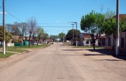 Estaba en un carro de comidas rápidas y fue agredido por un sujeto