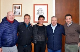 La subcampeona argentina Karen Rocca fue recibida por el intendente Alessandro