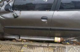 Intimación a titular de vehículo abandonado en 25 de Mayo y Arenales