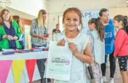 Medio centenar de niños tienen sus anteojos para una mejor calidad educativa