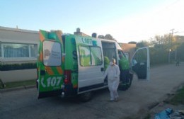 Volvía de trabajar y embistió con su moto a un auto estacionado
