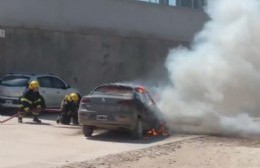 Voraz incendio de auto en Virginia Gemme y Serapia Sierra