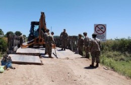 Retiran el Puente Bailey sobre el río Salto